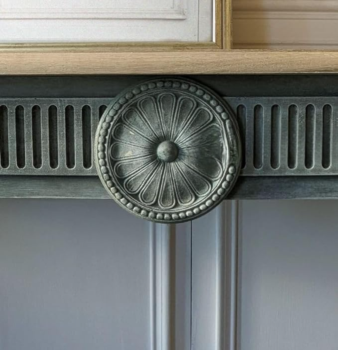 Wooden Carved Console Table in Solid Mango Wood with Antique Grey Distressed Finish – 48" for Living Room, Hallway, Entryway, Office - Image 3