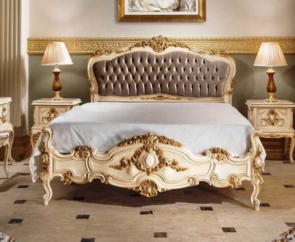 Luxury Carved Bed with a extreme royal design